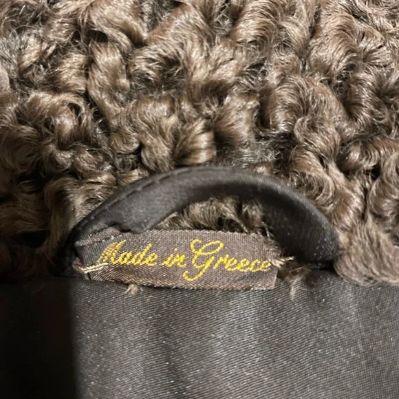 Elegant Karakul Brown Authentic Fur Coat. Made in Greece 🇬🇷 - Picture 5 of 9